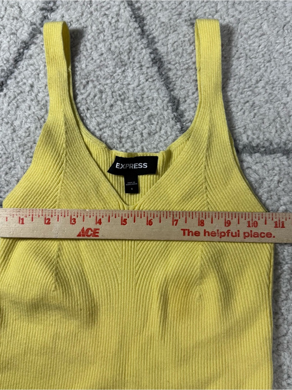 Express Women's Yellow Ribbed Tank Top - Picture 3 of 4
